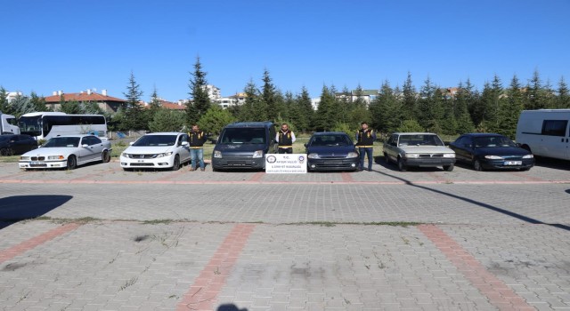 6 aracı çenç yapan 10 kişiye işlem yapıldı