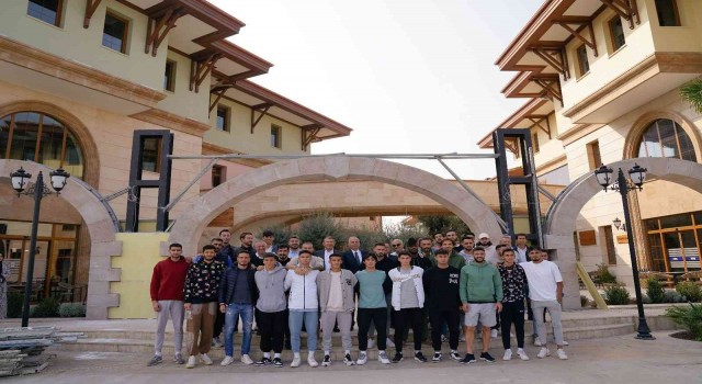 A. Denizlispor ailesi Başkan Zolanla bir araya geldi