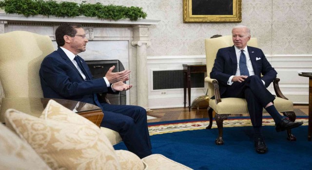 ABD Başkanı Biden ile İsrail Cumhurbaşkanı Herzog, Beyaz Sarayda bir araya geldi