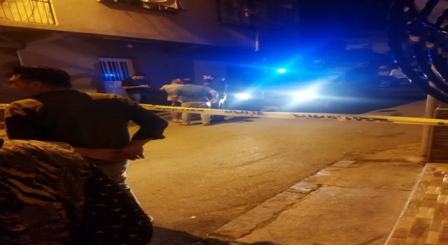 Adanada bir evin bahçesinde el bombası bulundu