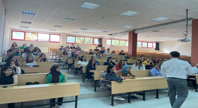ADÜ Nazilli Sağlık Hizmetleri MYO oryantasyon eğitimini tamamladı