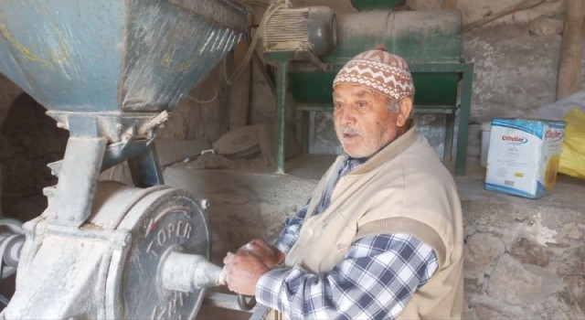 Afyonkarahisarın bulgurlarının lezzeti bu taş değirmenden geliyor