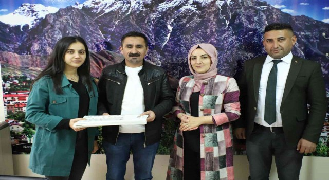 AK Parti heyetinden İHA muhabiri Feyzullah Taşa ziyaret