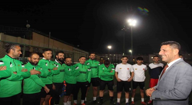 AK Partili Subaşı, futbolculara moral verdi