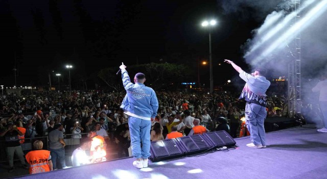 Akdeniz Rap Festivalinde sanatçılar özel bireyler için sahne aldı