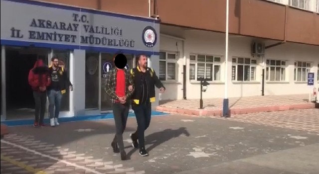 Aksarayda otodan hırsızlık yapan 2 şüpheli tutuklandı