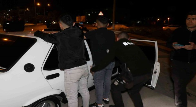 Aksarayda uygulamalarda yakalanan 26 şüpheliden 9u tutuklandı