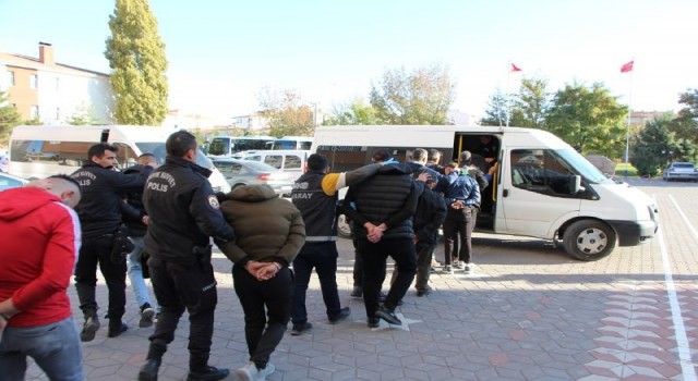 Aksarayda uyuşturucu operasyonu: 58 gözaltı, 16 tutuklama
