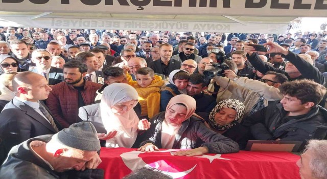 Akşener, vefat eden Konya İl Başkanı Tozoğlunun cenazesine katıldı