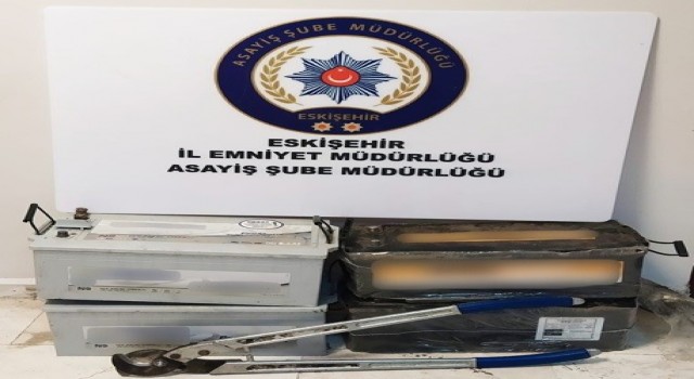 Akü hırsızı 4 şüpheliden 3ü tutuklandı
