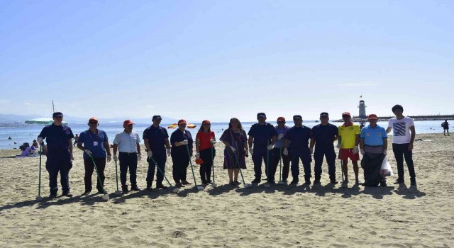 Alanyada Galip Dere Halk Plajı çöplerden arındırıldı