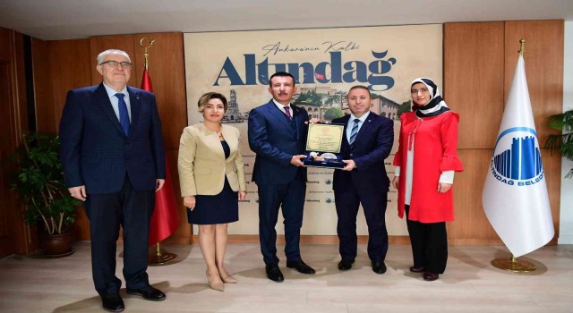 Altındağ Belediye Başkanı Asım Balcıya eğitime destek teşekkürü