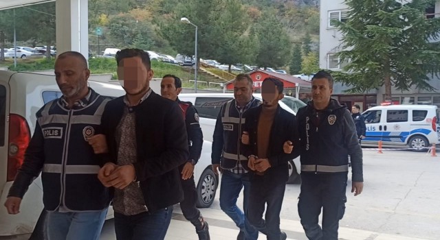 Amasya polisinden telefon dolandırıcılarının ‘beyin takımına operasyon: 5 tutuklama