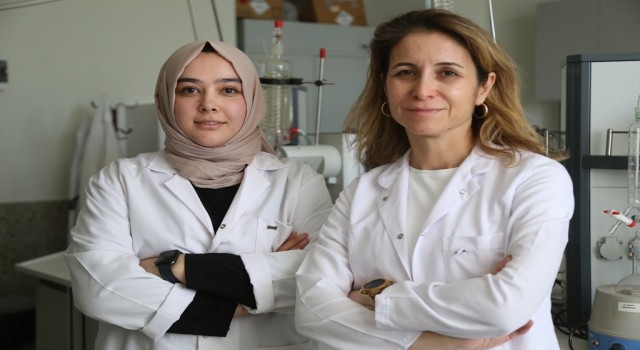 Ambalajıyla birlikte yenilebilir takviye gıda üretiliyor