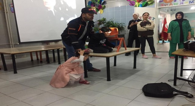 Anasınıfı öğrencilerine AFAD eğitimi