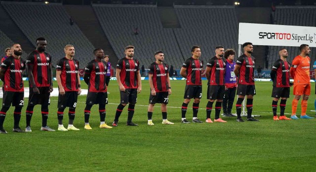 Andrea Pirlodan kadroda 3 değişiklik