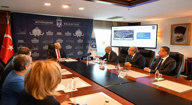 Ankarada yapılacak 3 yeni metro hattının projeleri için imzalar atıldı