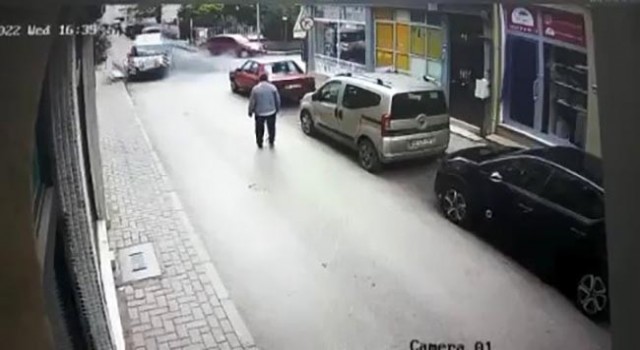 Anne kızın ölümle burun buruna geldiği anlar kamerada