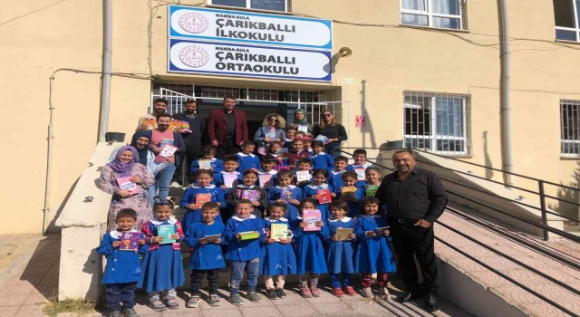 Antalya Konyaaltından kardeş okul Çarıkballıya kitap desteği