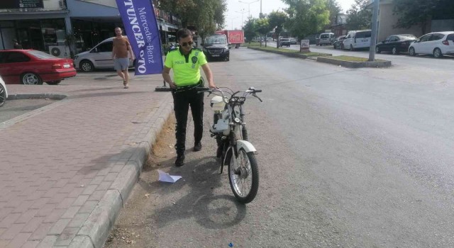 Antalyada iki motosiklet çarpıştı, sürücüler yaralandı