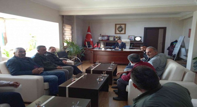Apartman sahipleri, ilçeye doğal gazın gelmesi için Kaymakam Nasırı ziyaret etti