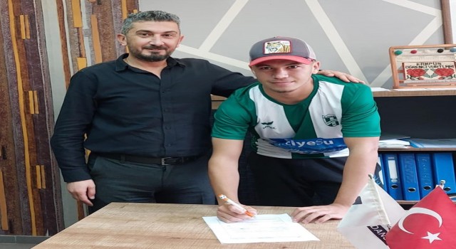Argıncıkspordan golcü transferi