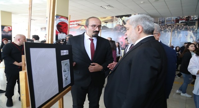 ASÜde görme engellilere özel kabartma resim sergi açıldı