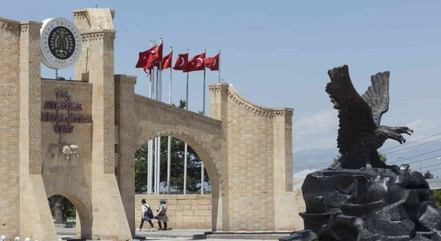 ATA - AÖFte sınavsız ikinci üniversite kayıtları devam ediyor