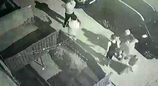 Ataşehirde kavgaya müdahale eden akraba kurşun yağdırdı