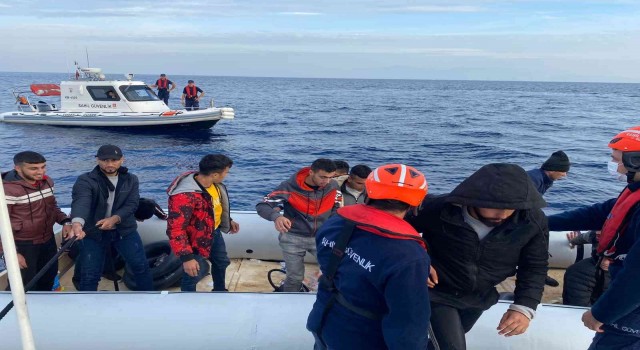 Aydında 22 düzensiz göçmen kurtarıldı