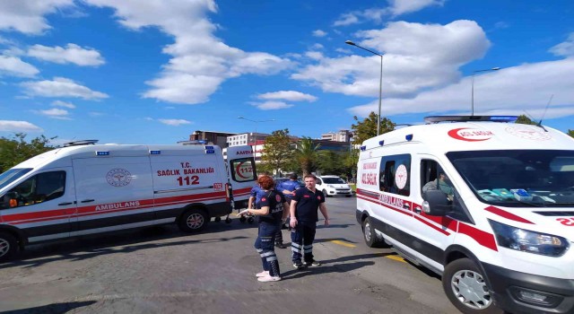 Aydında otomobil ve ticari taksi çarpıştı: 7 yaralı
