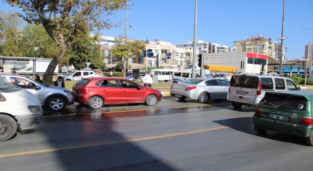 Aydında zincirleme trafik kazası: 1 yaralı