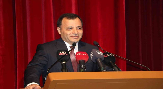AYM Başkanı Arslan: Anayasa Mahkemesi ideoloji yönlü yaklaşımdan hak yönlü yaklaşıma yönelmiştir