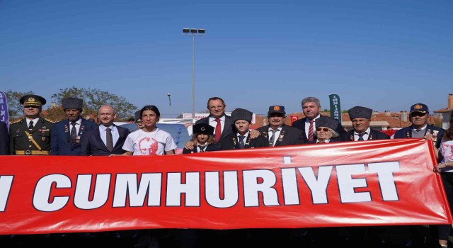 Ayvalıkta Cumhuriyet coşkusu