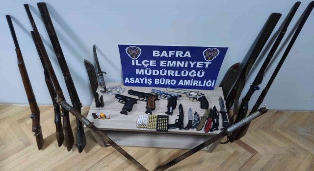 Bafrada ruhsatsız tabanca, tüfek ve hassas terazi ele geçirildi