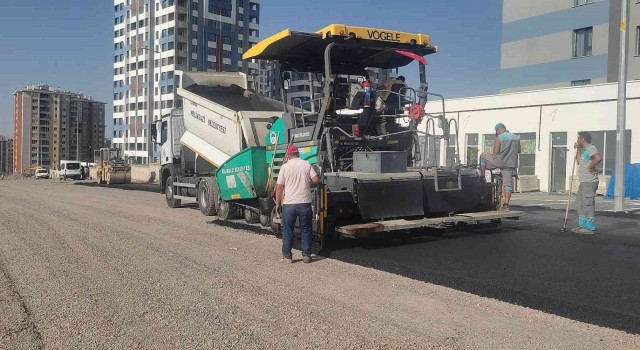 Bahçelievler Mahallesinde 3 sokakta asfaltlama yapıldı