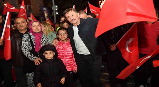 Bahçelievlerde Cumhuriyet Bayramı Coşkusu