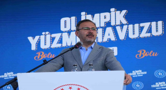 Bakan Kasapoğlu: “Pandemiye rağmen 5 milyon kişiye yüzme öğrettik”