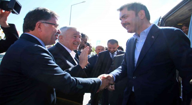Bakan Kurum, muhalefeti leyleklere benzetti