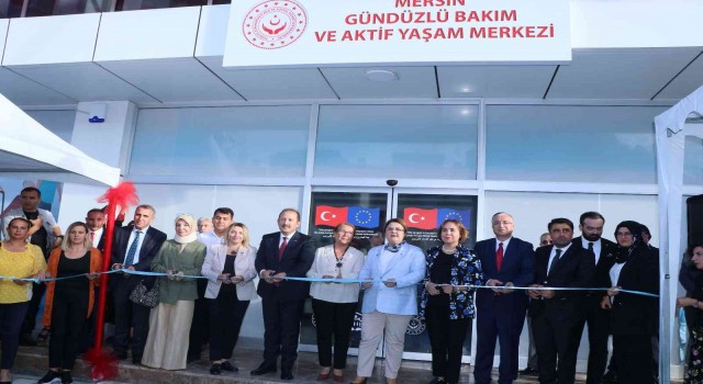 Bakan Yanık: 2050 yılında her 5 kişiden birinin 65 yaş ve üzeri olacağı öngörülüyor
