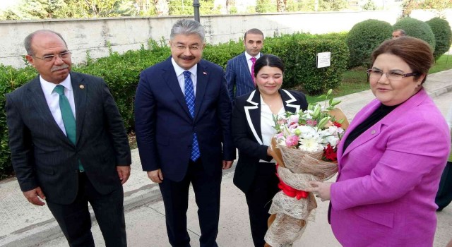 Bakan Yanık Osmaniyede