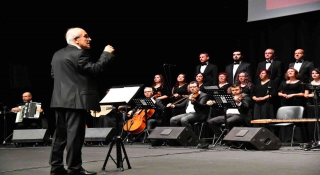Balıkesir Ulusal Türk Müziği Sempozyumuna büyük ilgi