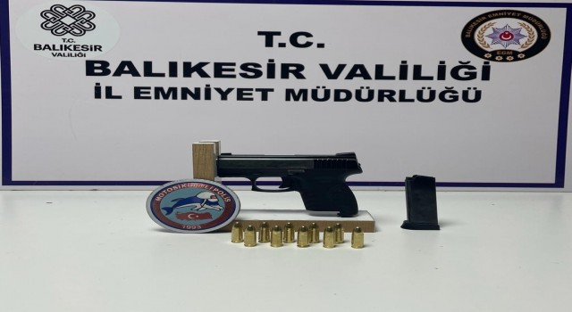 Balıkesirde 61 şahsa asayiş ve kaçakçılık operasyonu