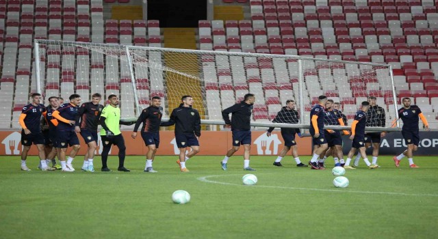 Ballkani, son idmanını Sivas 4 Eylül Stadyumunda yaptı