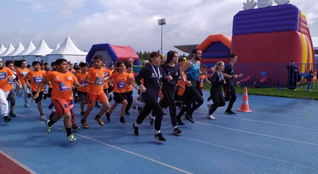 Başakşehirde çocuk maratonu