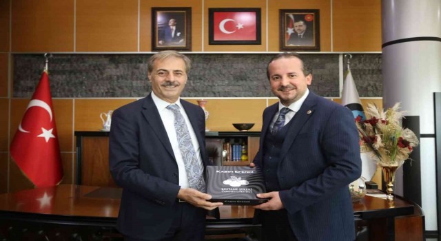 Başkan Alemdar: “Gençlerimiz için yapılan yatırım ve hizmetler bizim önceliğimiz”