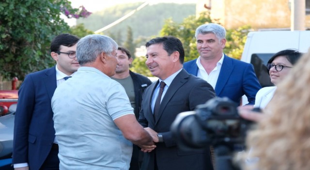 Başkan Aras, Çömlekçi Mahallesinde halkla buluştu