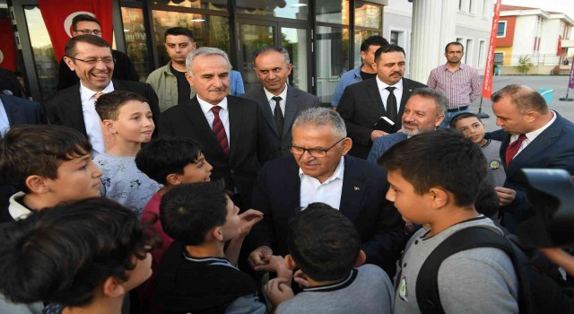 Başkan Büyükkılıçtan eğitime “spor salonu” desteği