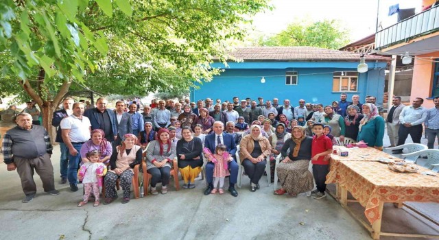 Başkan Osman Zolan Babadağlılarla kucaklaştı