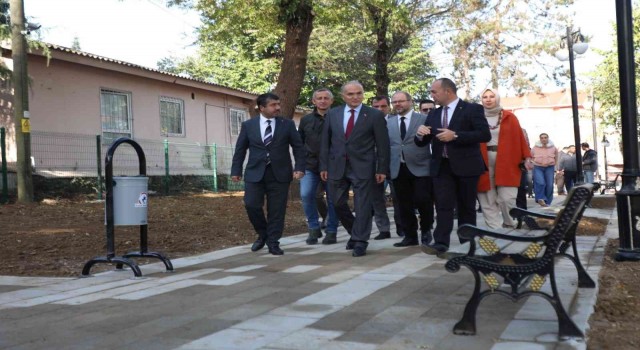 Başkan Özlüden parklara yakın takip